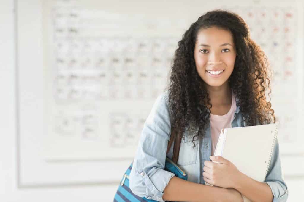 pas facile de choisir son diplôme pour la supply chain 
ingénieur ou école de commerce