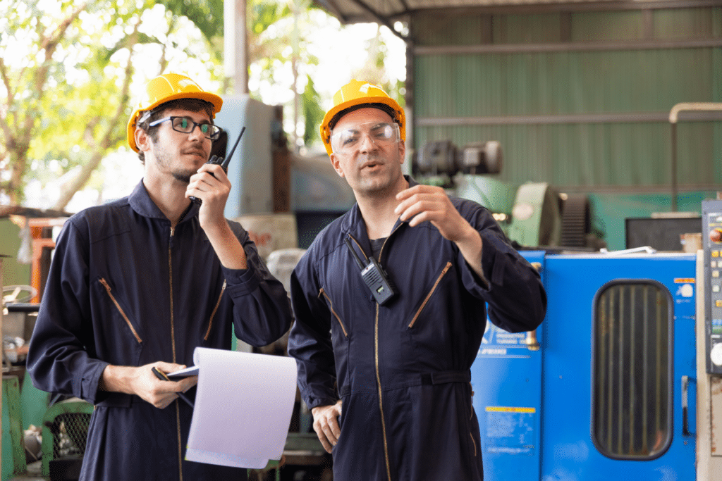 maintenance industrielle - technicien de maintenance - salaire maintenance industrielle